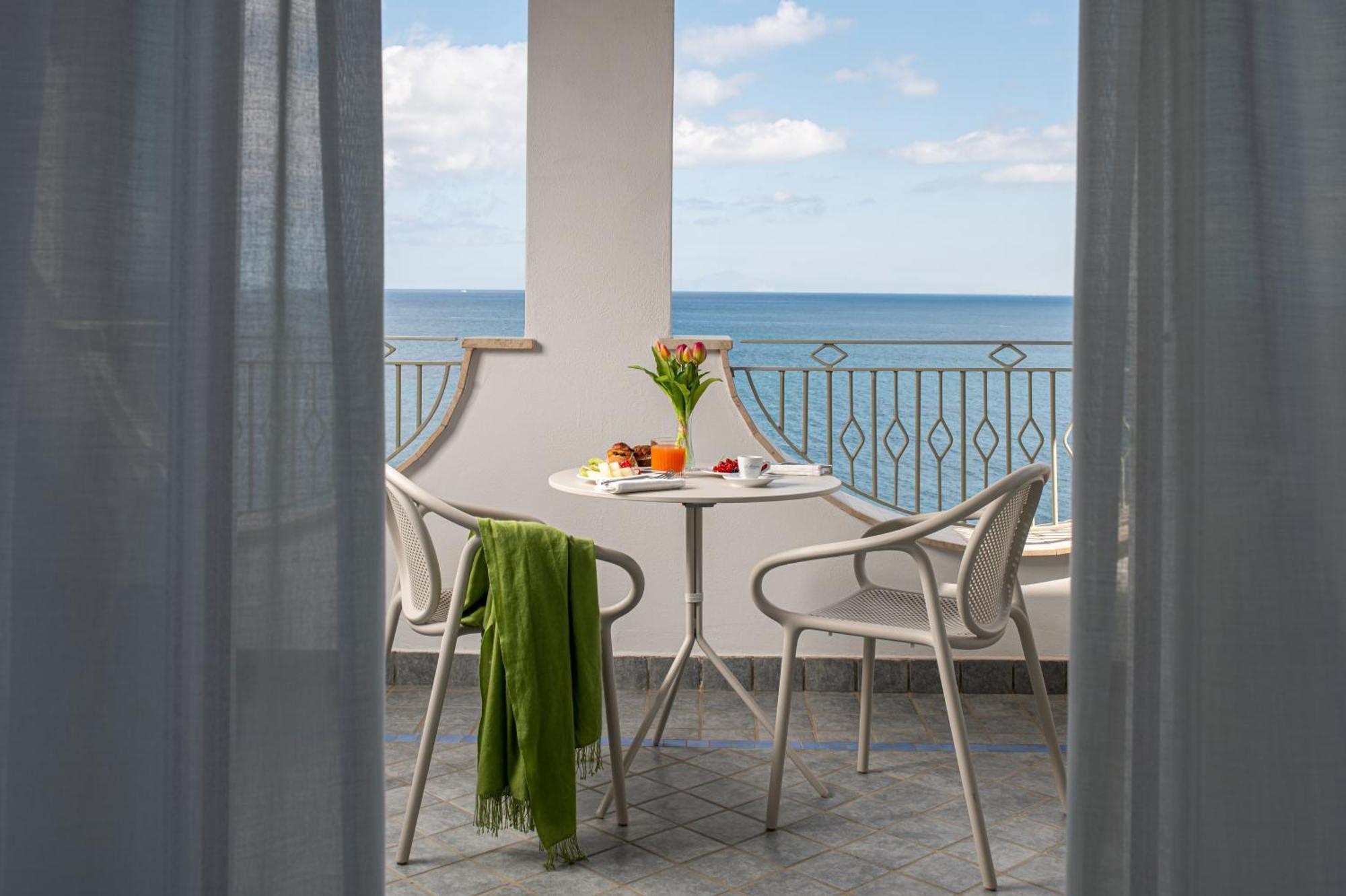 Hotel La Madonnina 카사밋쵸라테르메 외부 사진